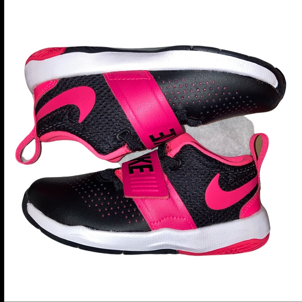 Brand New Nike Kids Shoe Never Worn, Brandnew Box